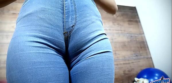  INCREDIBLE Natural Boobs and a Huge Puffy Cameltoe In Tigth Jeans Slut